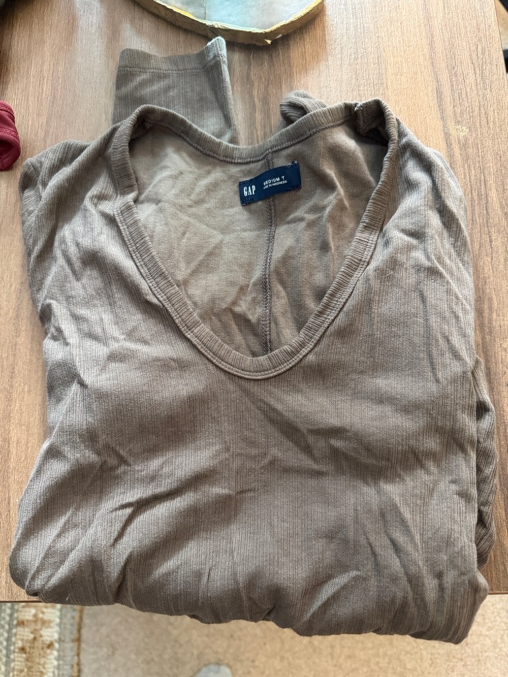 Gap Top